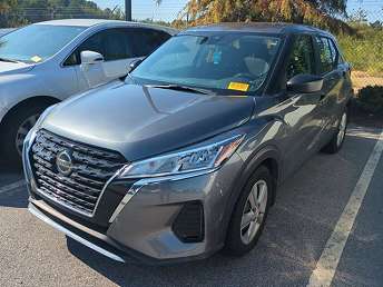 2021 Nissan Kicks S 