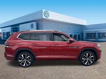 2024 Volkswagen Atlas SEL 