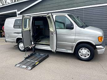 2003 Ford Econoline E-350 
