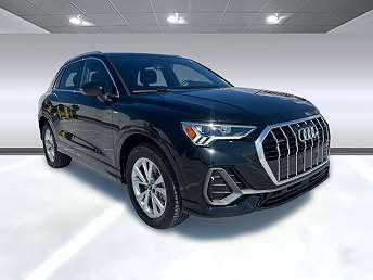 2025 Audi Q3 Premium 