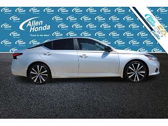 2021 Nissan Altima SR 
