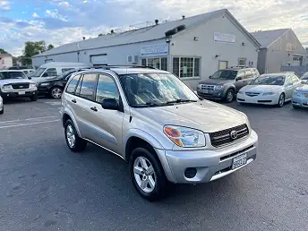 2005 Toyota RAV4 Base