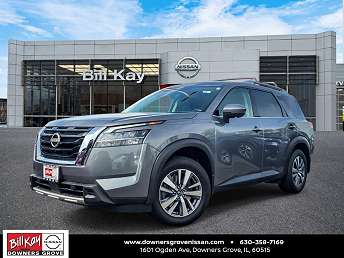 2024 Nissan Pathfinder SL 