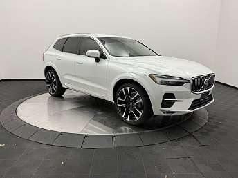 2023 Volvo XC60 B5 Ultimate 