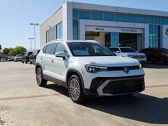 2025 Volkswagen Taos SE 