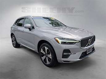 2023 Volvo XC60 T8 Core 