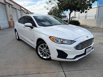 2019 Ford Fusion SE 