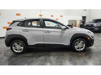 2023 Hyundai Kona SE 