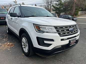 2017 Ford Explorer Base 