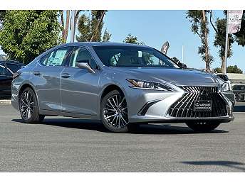 2025 Lexus ES 300h 