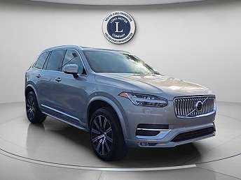 2025 Volvo XC90 B6 Plus 