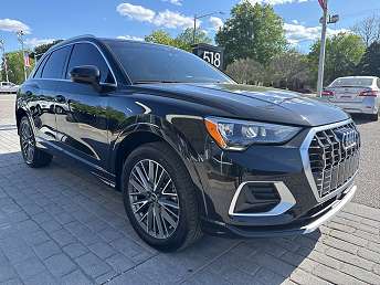 2022 Audi Q3 Premium 