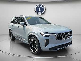 2026 Volvo XC90 B6 Plus 