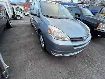 2005 Toyota Sienna XLE 