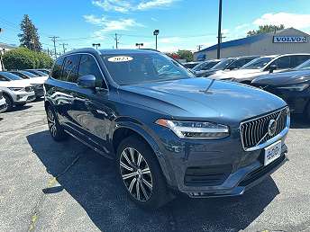 2023 Volvo XC90 B5 Core 
