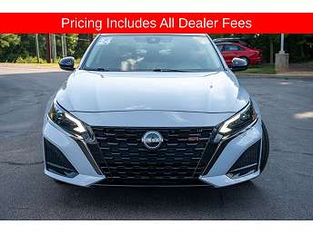 2024 Nissan Altima SR 