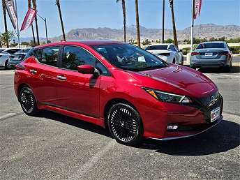 2024 Nissan Leaf SV 