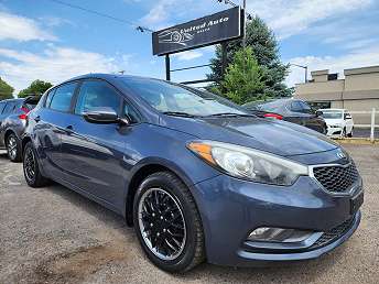 Blue Kia Forte5 LX 2016