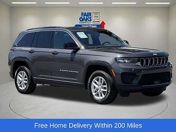2024 Jeep Grand Cherokee Laredo 
