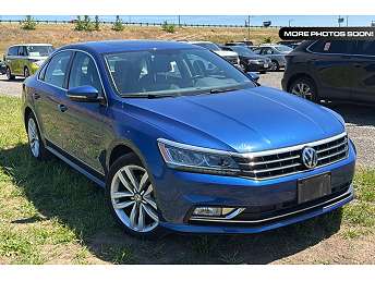 2017 Volkswagen Passat SE 
