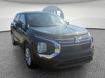 2026 Mitsubishi Outlander ES 