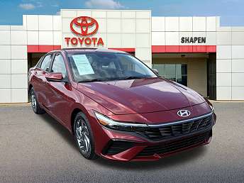 2024 Hyundai Elantra SEL 