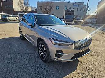 2023 Volvo XC60 B5 Plus 