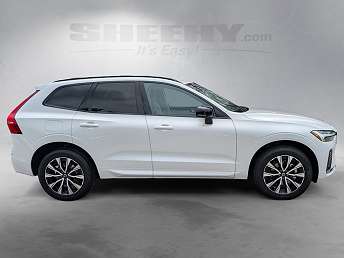 2025 Volvo XC60 B5 Core 