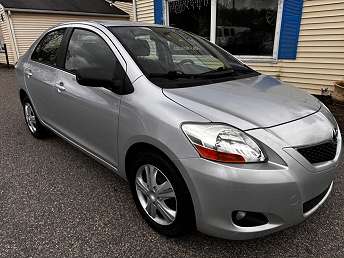 2010 Toyota Yaris Base 
