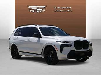 2025 BMW X7 M60i 