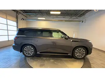 New 2026 Infiniti QX80 Luxe