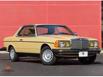 Beige 300 Coupe 1982