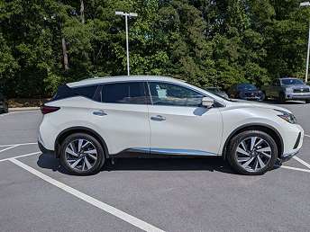 2022 Nissan Murano SL 