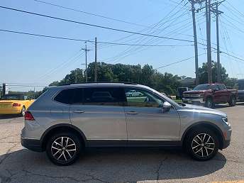 2021 Volkswagen Tiguan SE 