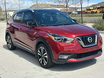 2019 Nissan Kicks SR 