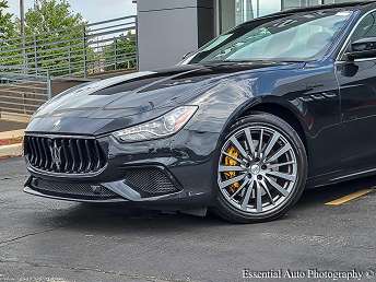 2022 Maserati Ghibli Modena Q4 