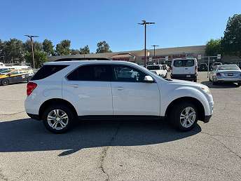 White Chevrolet Equinox LT 2012