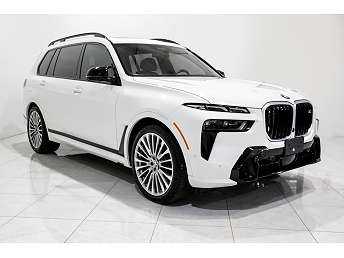 2023 BMW X7 M60i 