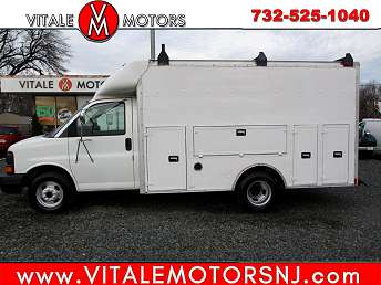 Chevy express 3500 box truck best sale for sale