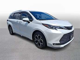 2025 Toyota Sienna Platinum 