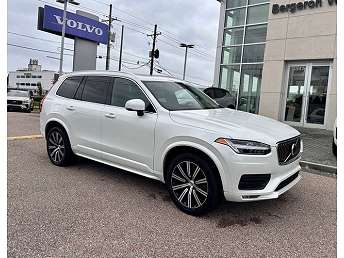 2023 Volvo XC90 B5 Core 