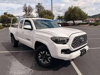 2022 Toyota Tacoma SR 