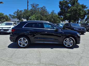 2022 Audi Q3 Premium Plus 