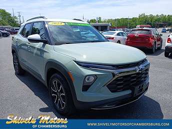 Green Chevrolet TrailBlazer SUV 2024