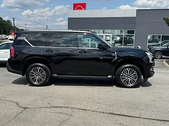 2025 Nissan Armada SL