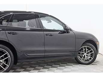 2024 Porsche Macan  