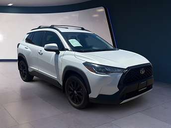 2022 Toyota Corolla Cross LE 