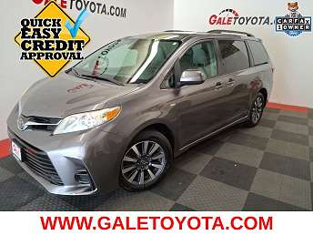 2018 Toyota Sienna LE 
