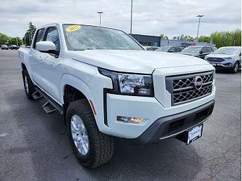2022 Nissan Frontier SV 