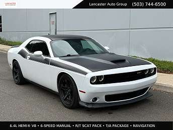White Dodge Challenger R/T 2020